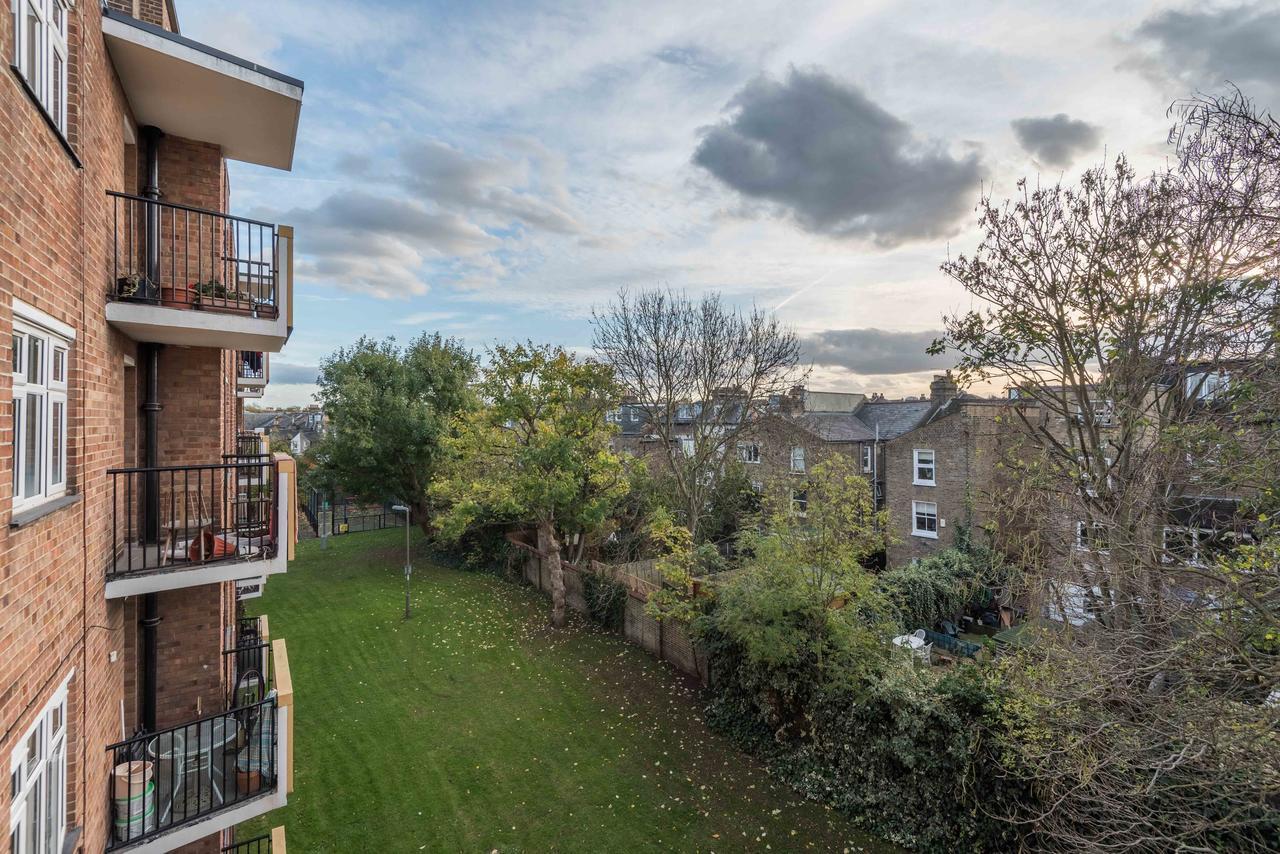 Comfortable Home In Wandsworth Londyn Zewnętrze zdjęcie